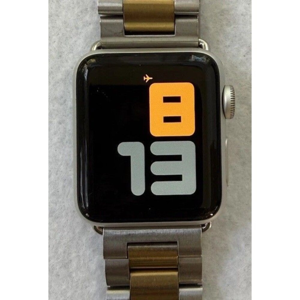 Apple Watch Series 3 38 MM with 6 Stylish Bands